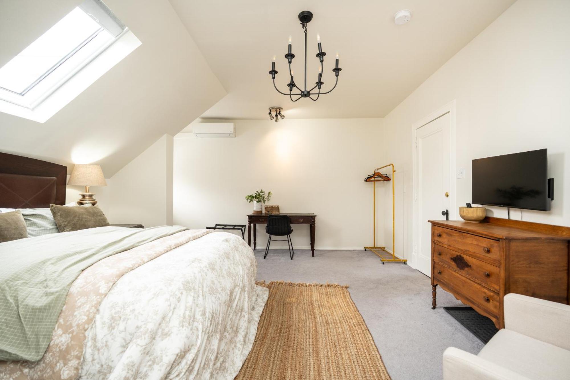 No. 5 East Bed & Breakfast วินนิเพก ภายนอก รูปภาพ